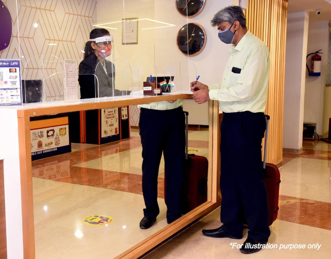 Oyo Rose Residency Near Dwarka Sector 9 Metro Station 호텔 뉴델리 외부 사진